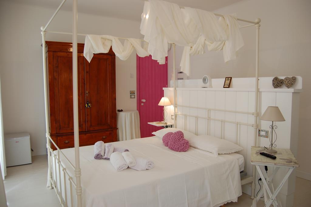 A Casa Di Lolu Bed & Breakfast กรอตตัมมาเร ภายนอก รูปภาพ